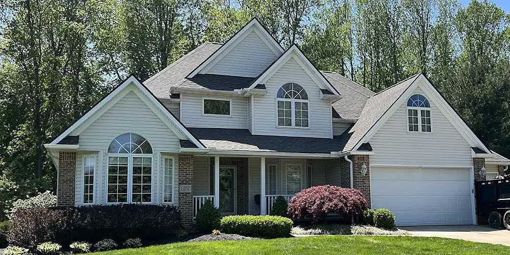 Residential roofing service Walker Roofing Mentor Ohio